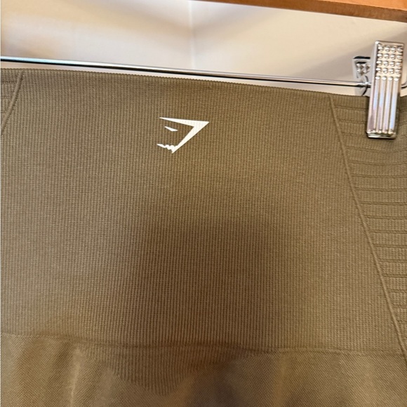 Gymshark Energy Seamless Olive Green Cropped Leggings Women’s Size XS (2-4) - Picture 6 of 6